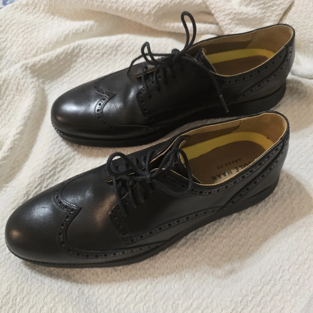 Cole Haan Black Leather Oxfords